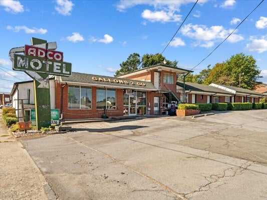 321 S 3RD AVE, CHATSWORTH, GA 30705 - Image 8d233bca89d93a8a27fa903757d1a0a3/1942142270