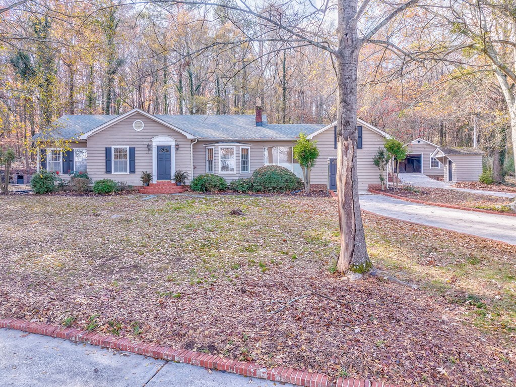 282 SE Cedar Ridge Road