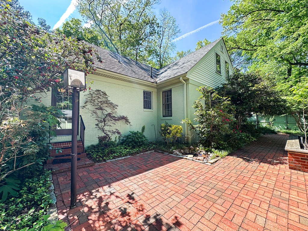 705 Greenwood Drive