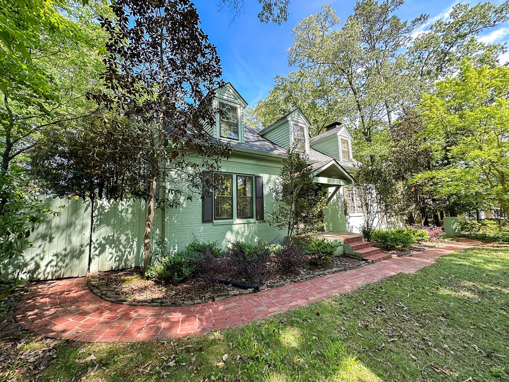 705 Greenwood Drive