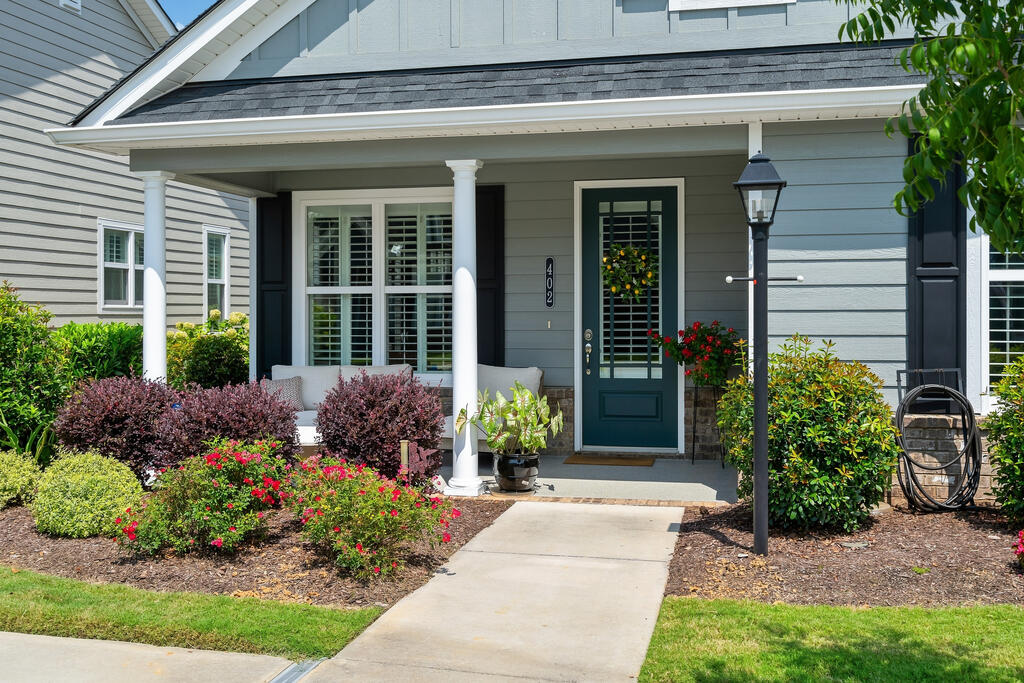 402 Pacer Lane