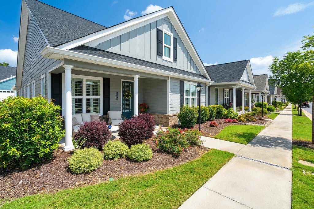 402 Pacer Lane