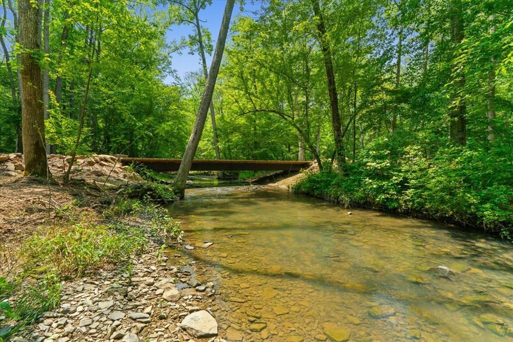 01 Houston Valley Road