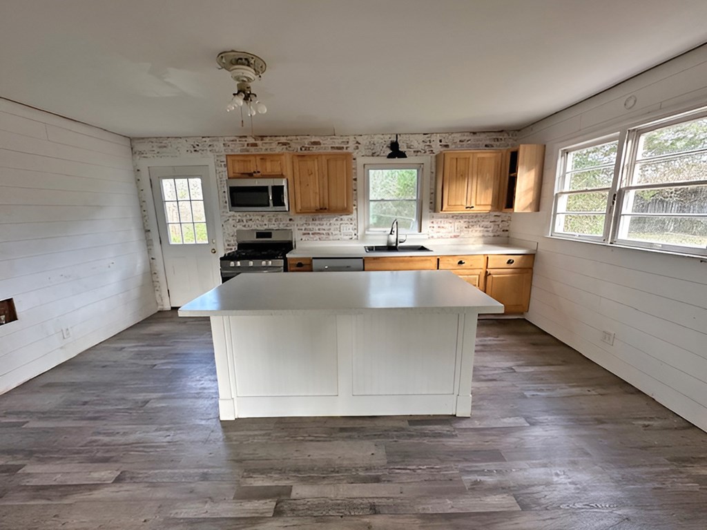 126 Wendy Hill Drive, SE