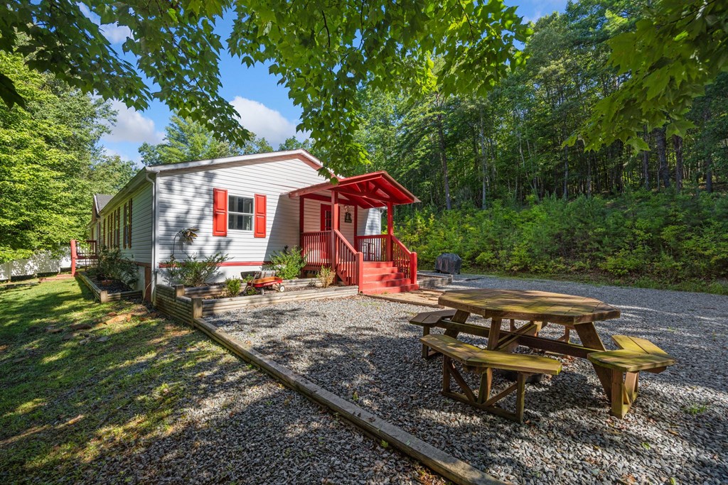 1441 Chestnut Gap Road