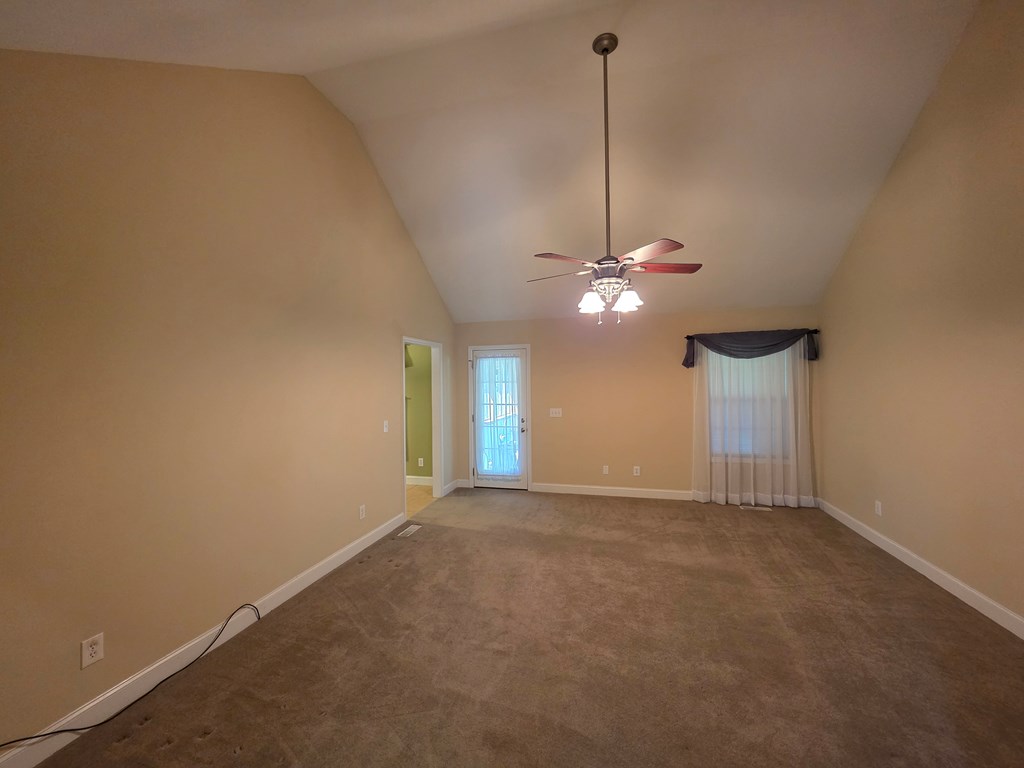 33 Brook Hollow