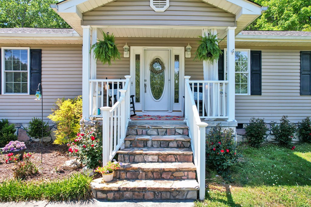 160 Crabtree Drive