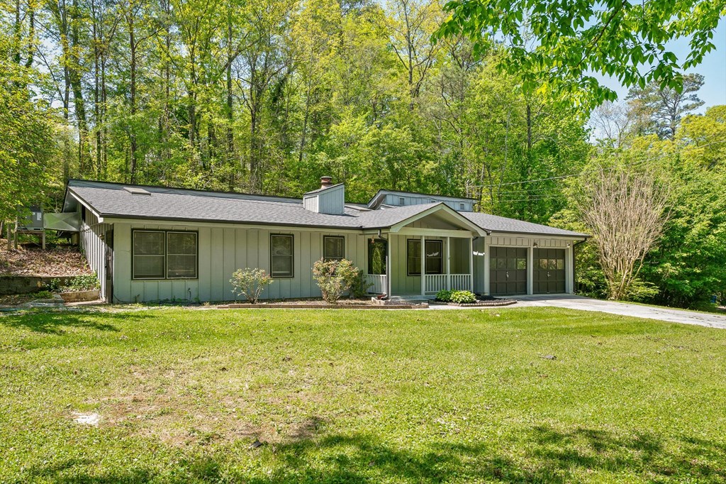 2927 Hickory Lane