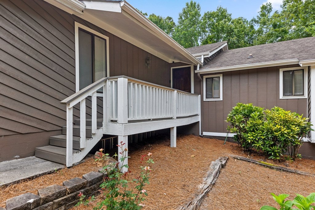 2903 Huckleberry Lane