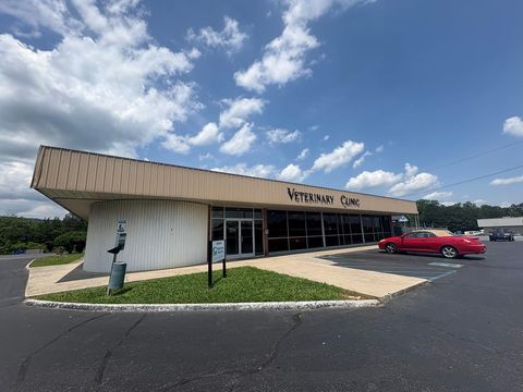 169 Waterfront Way DALTON GA 30720