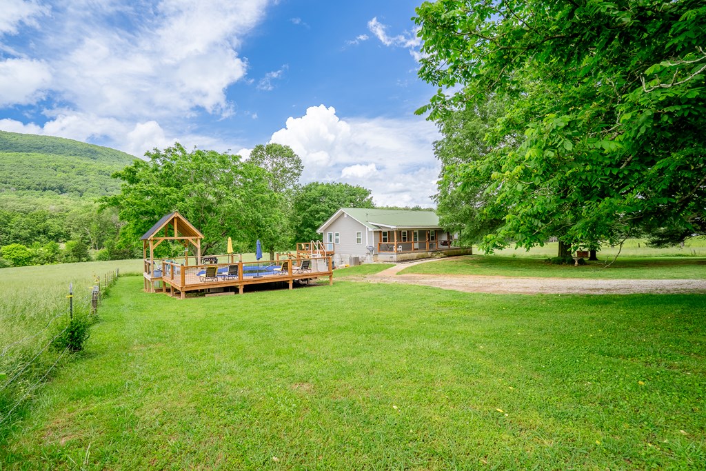 976 Chamberlain Road