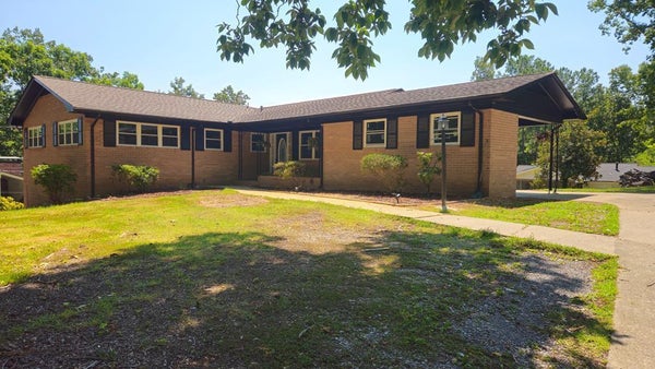 1305 DANA DR, DALTON, GA 30720 - Image aba8e9d8daabf05c931db416b4f3dd6a/3597025445