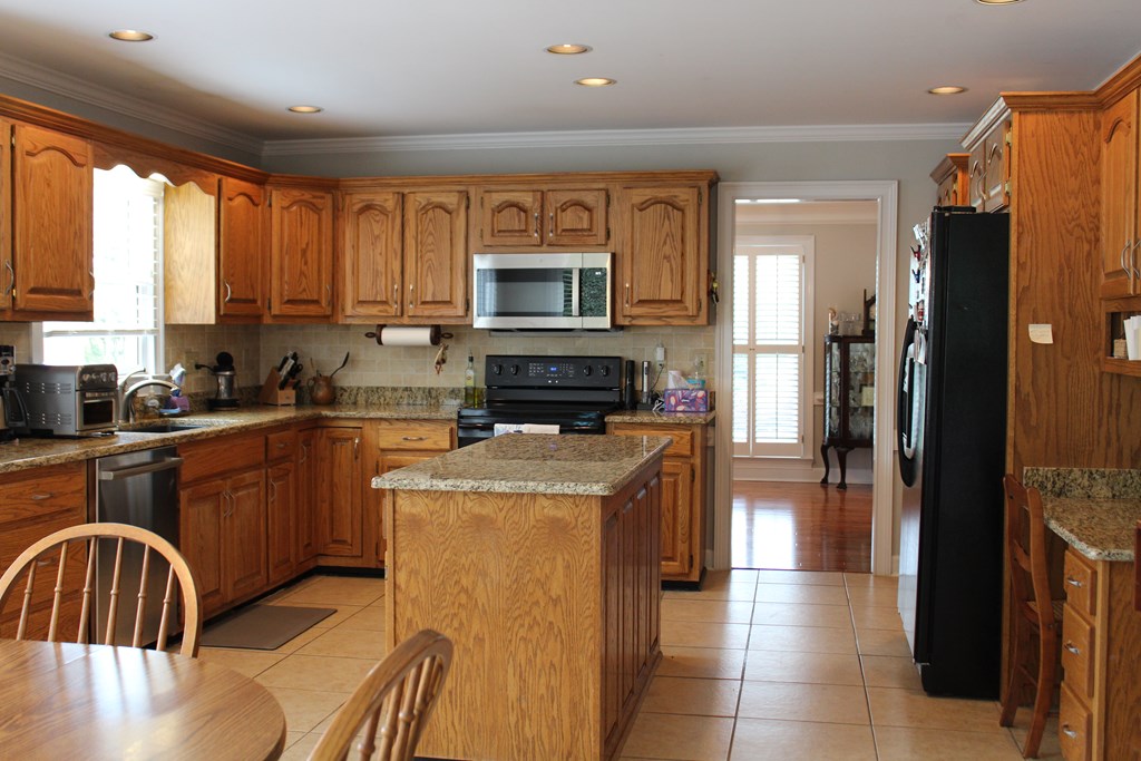 2012 Kingsridge Drive