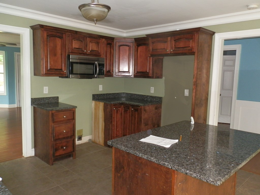1383 NW Hill City Road