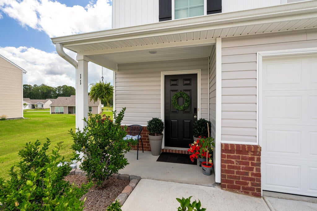 11 Barron Ct