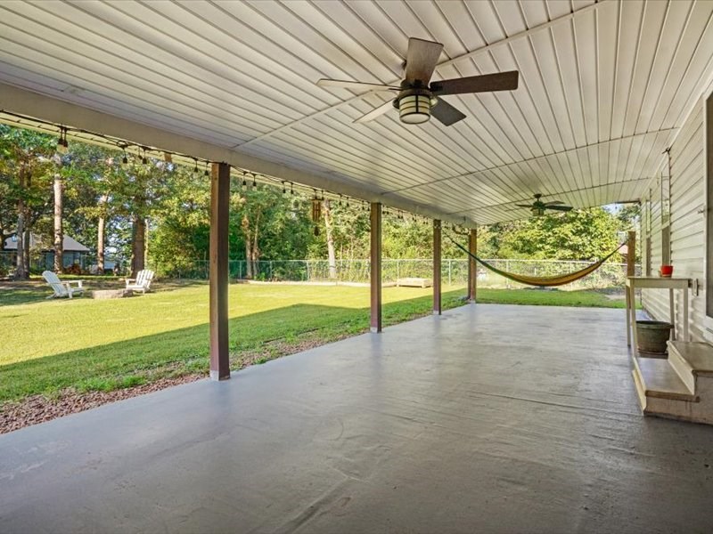 257 Ellis Circle