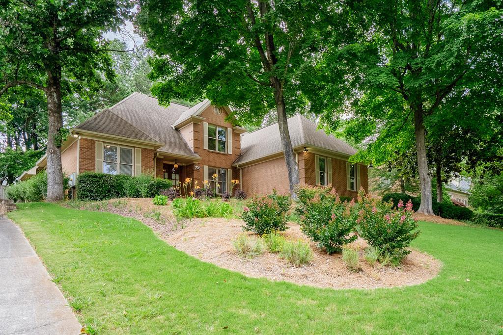1705 Wellington Drive