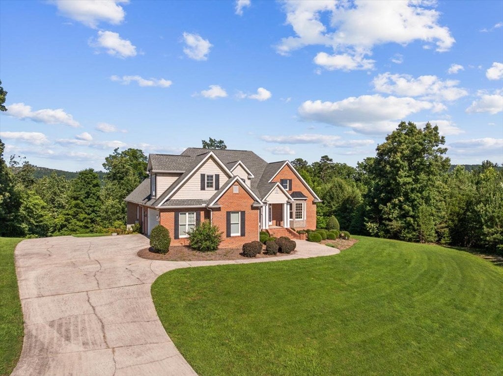 262 Pinnacle Point Drive