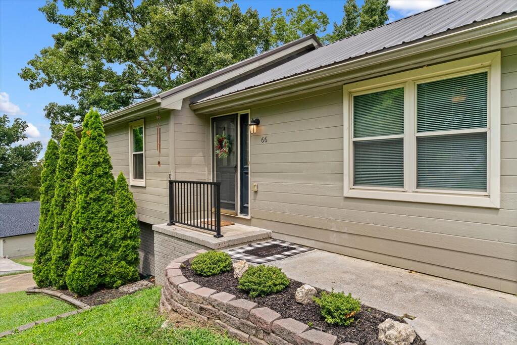 66 Edgemond Circle