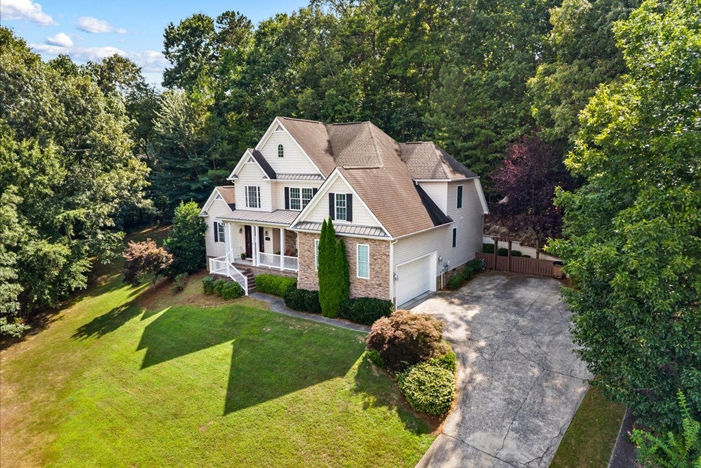 411 Amanda Way
