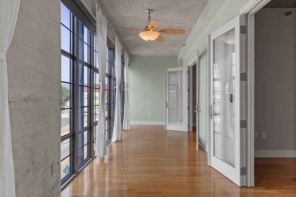 417 Frazier Ave 303