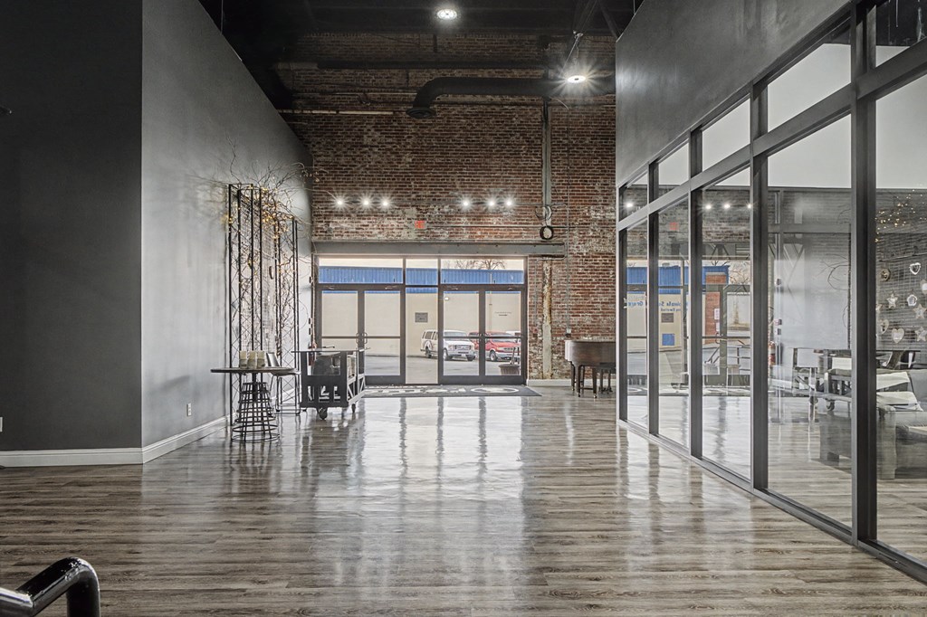 416 S Glenwood Avenue