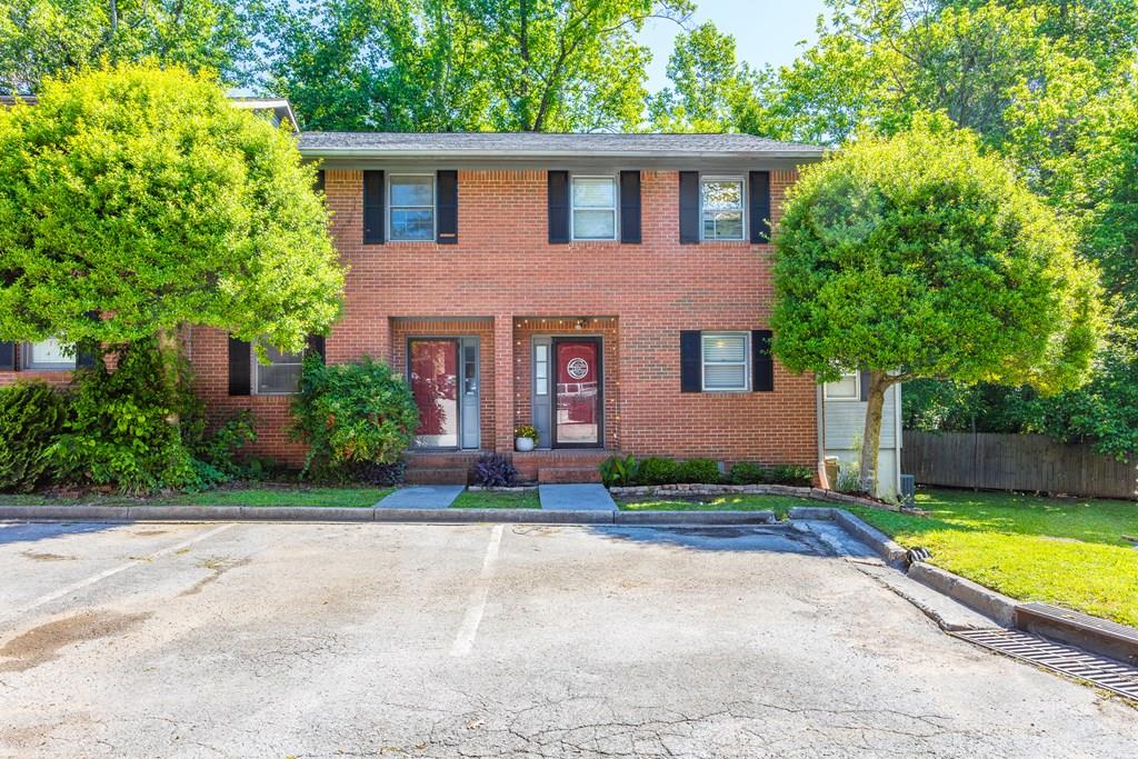 Photo 1 of 43 — 1900 NW Meadowbrook Circle, DALTON, GA 30720