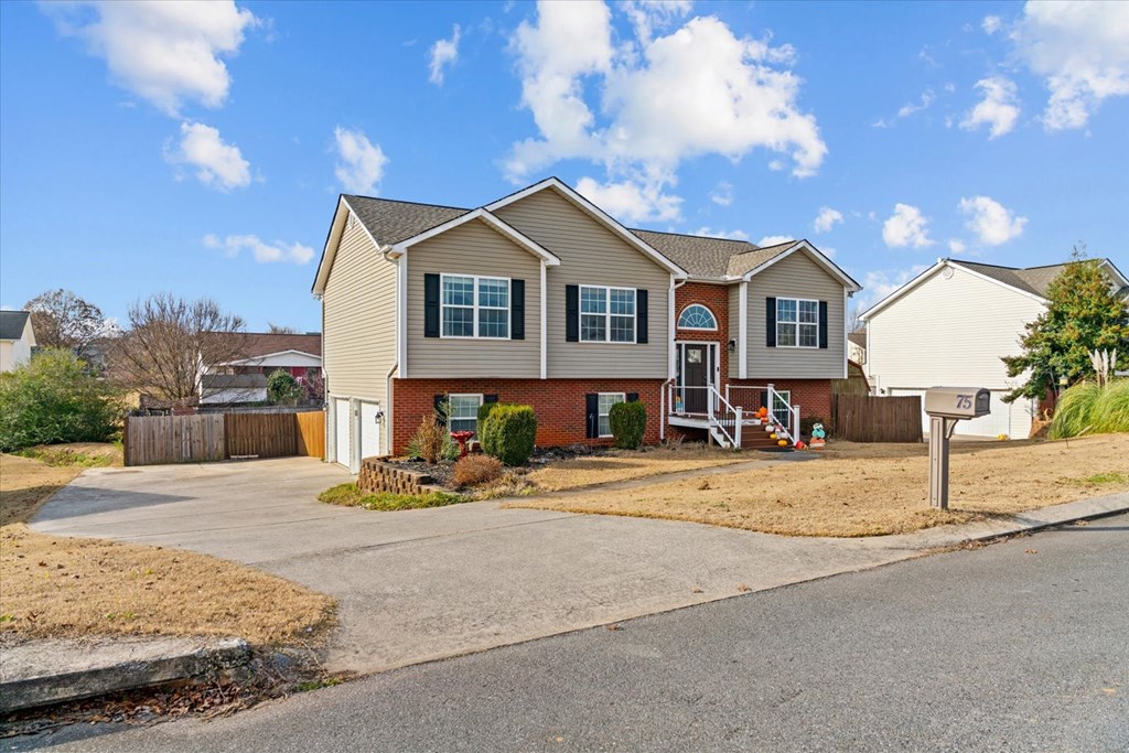 75 Ellie Lane