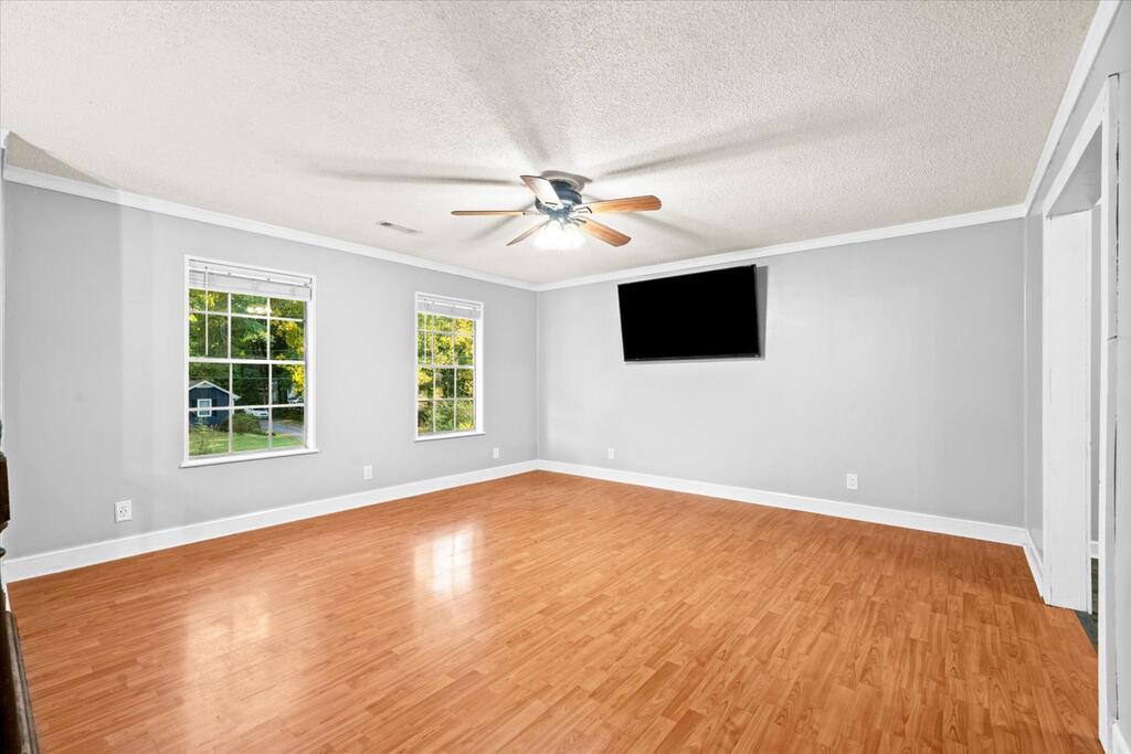 604 Pine Oaks Drive