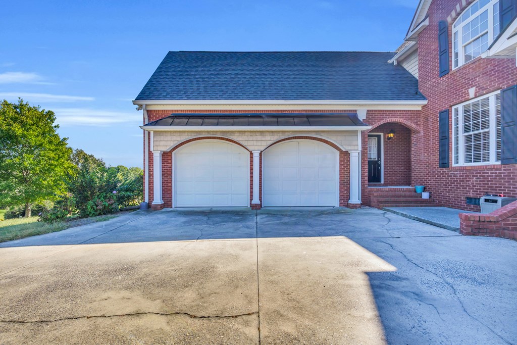 504 Ridge Pointe Lane