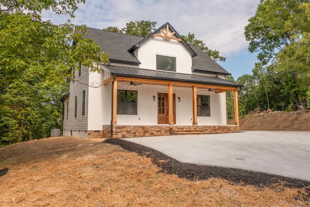 209 Crest Drive