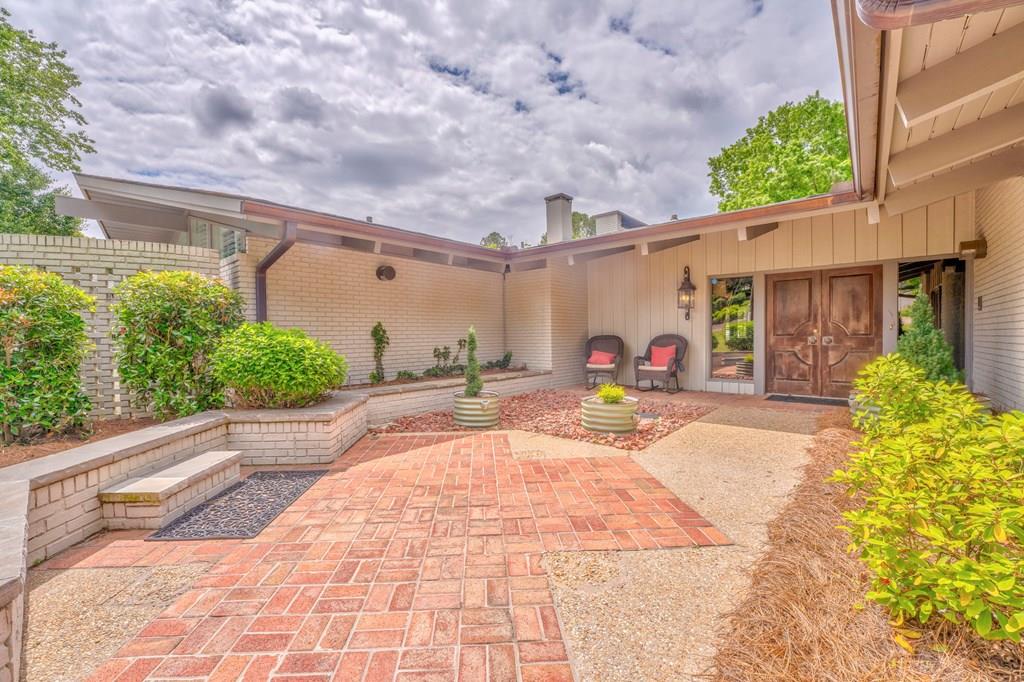 1301 W Morton Drive
