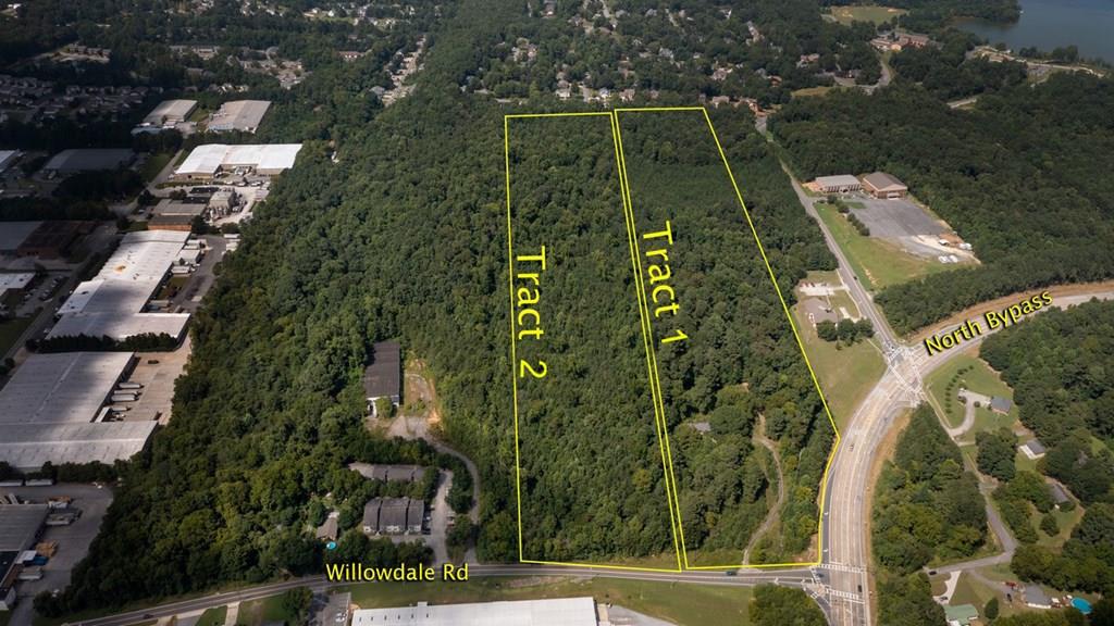Photo 1 of 7 — 1006 Willowdale Road, DALTON, GA 30721