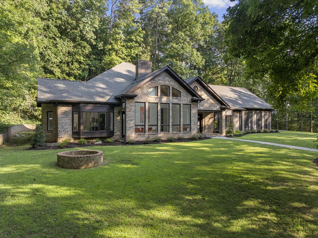 122 Golf View Drive