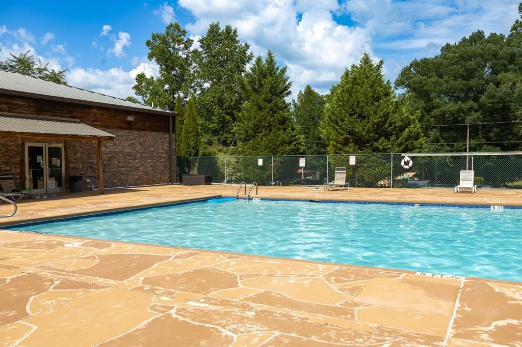 Photo 1 of 29 — 66 #186 Peaceful Loop, CHATSWORTH, GA 30705