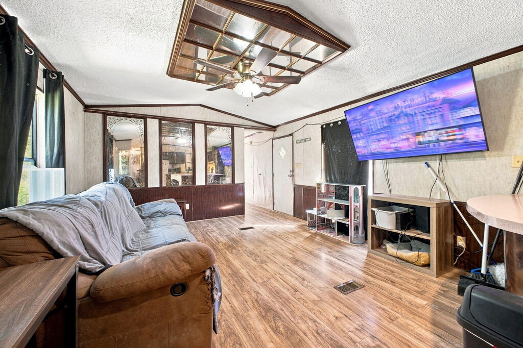 927 Sagamore Drive