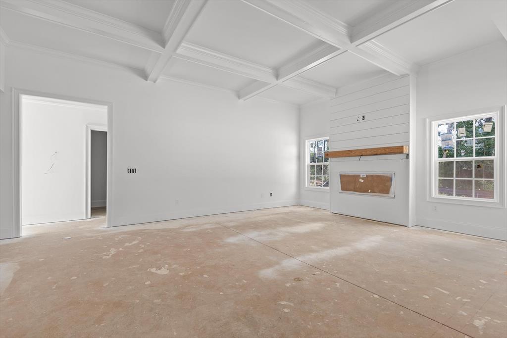 123 W Riley Street