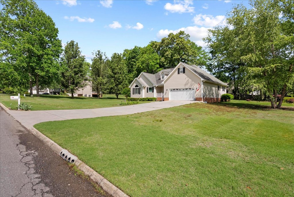 192 Gateway Drive