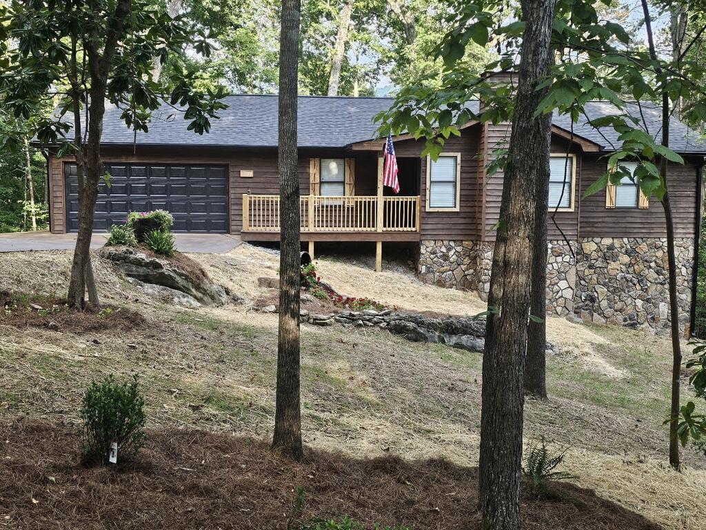 597 S Bishop Trail