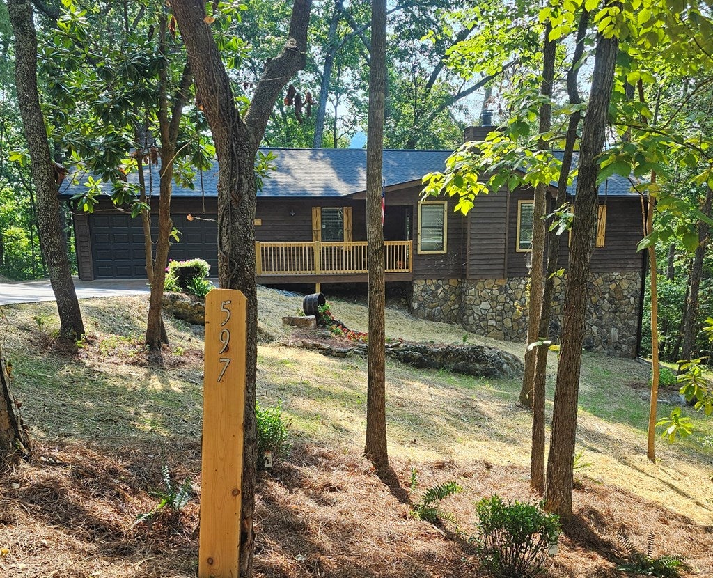 597 S Bishop Trail