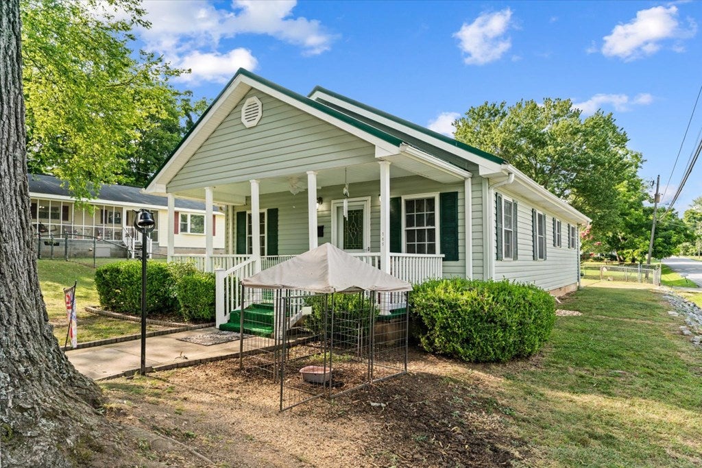 105 N Varnell Rd