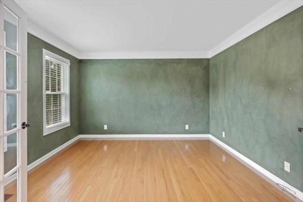 3231 Leona Drive