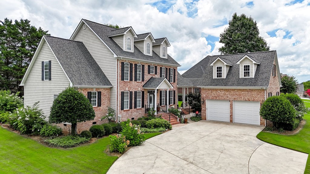 325 Highland Pointe Drive