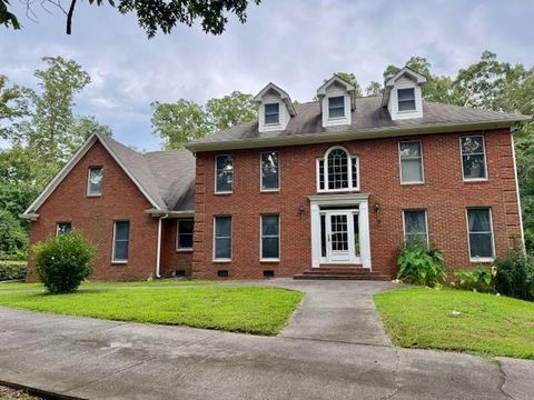 1444 NE Thrasher Road DALTON GA 30721