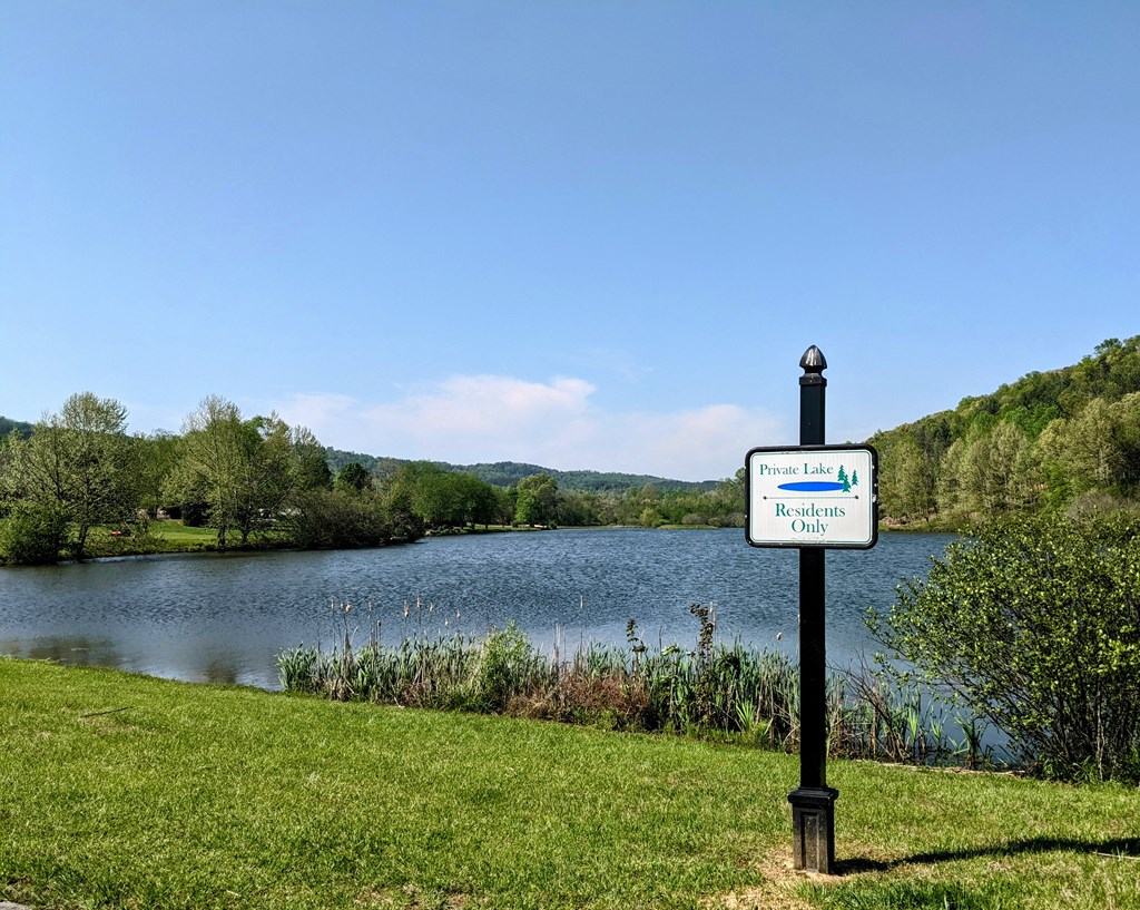 42 Canoe Cove