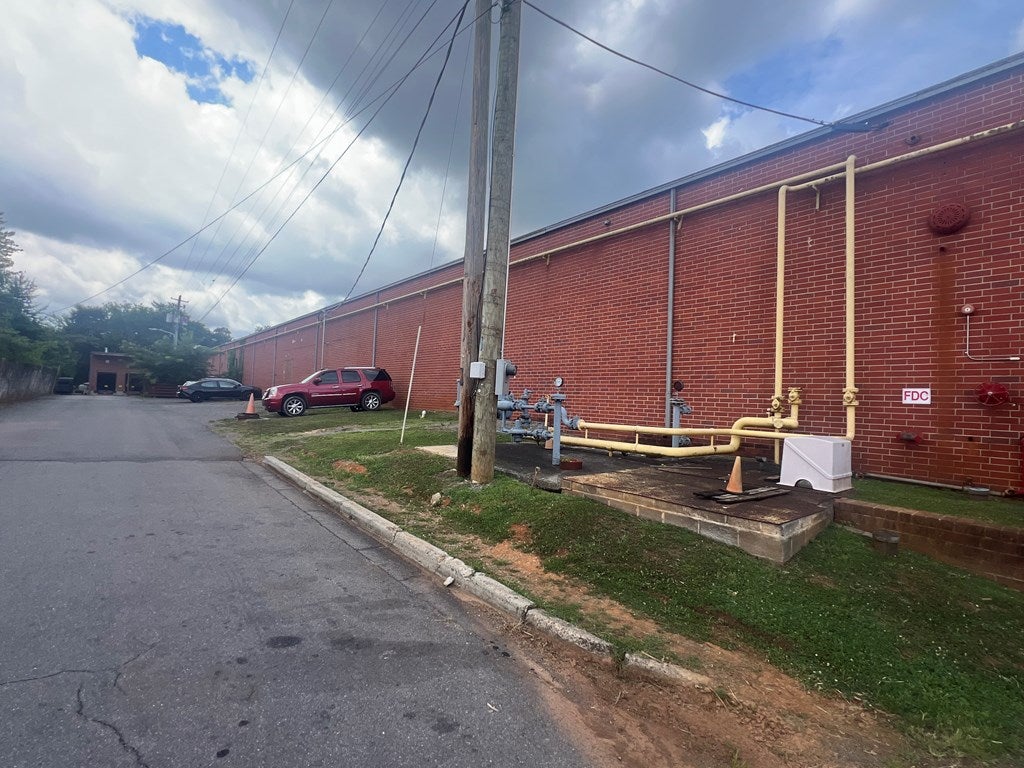 910 John Street