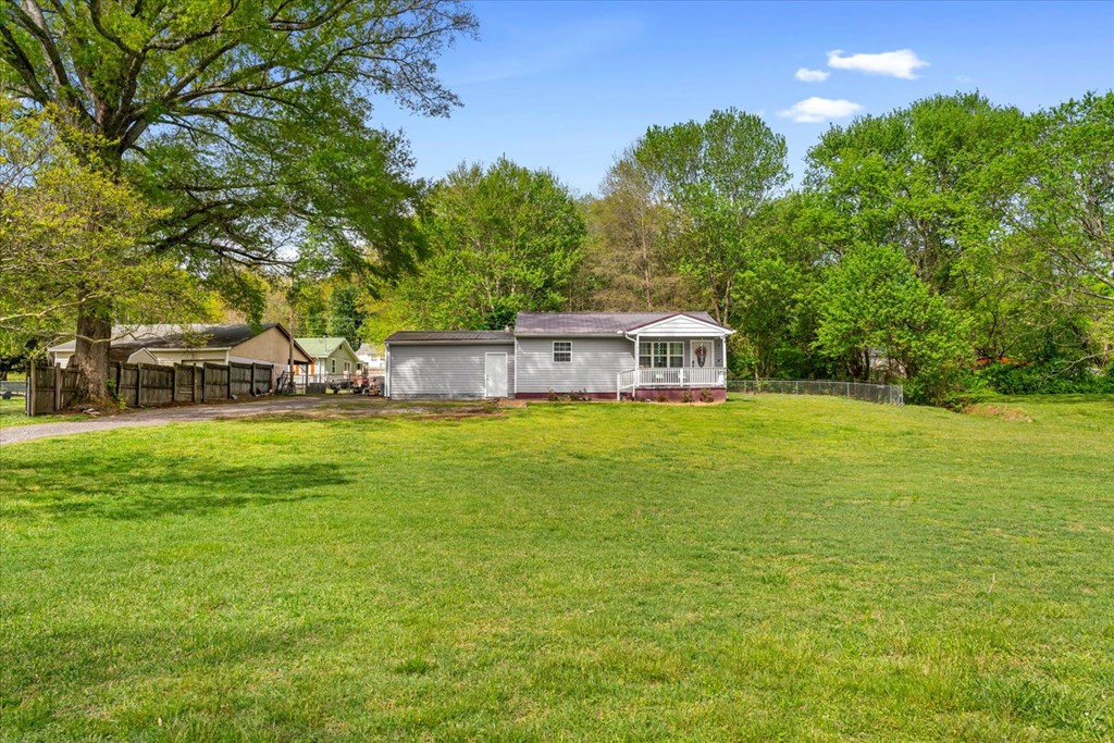 418 Sanson Rd