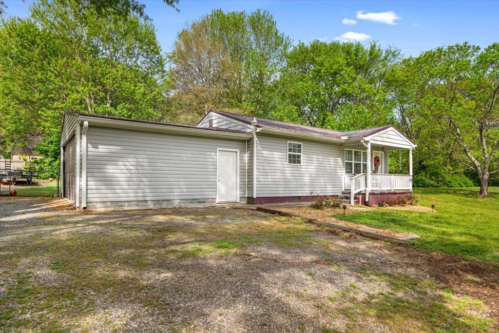 418 Sanson Rd