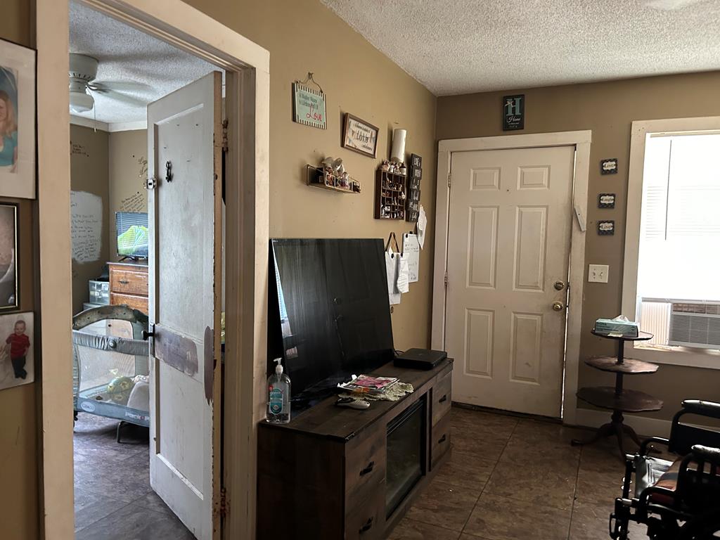 2679 Hwy 411