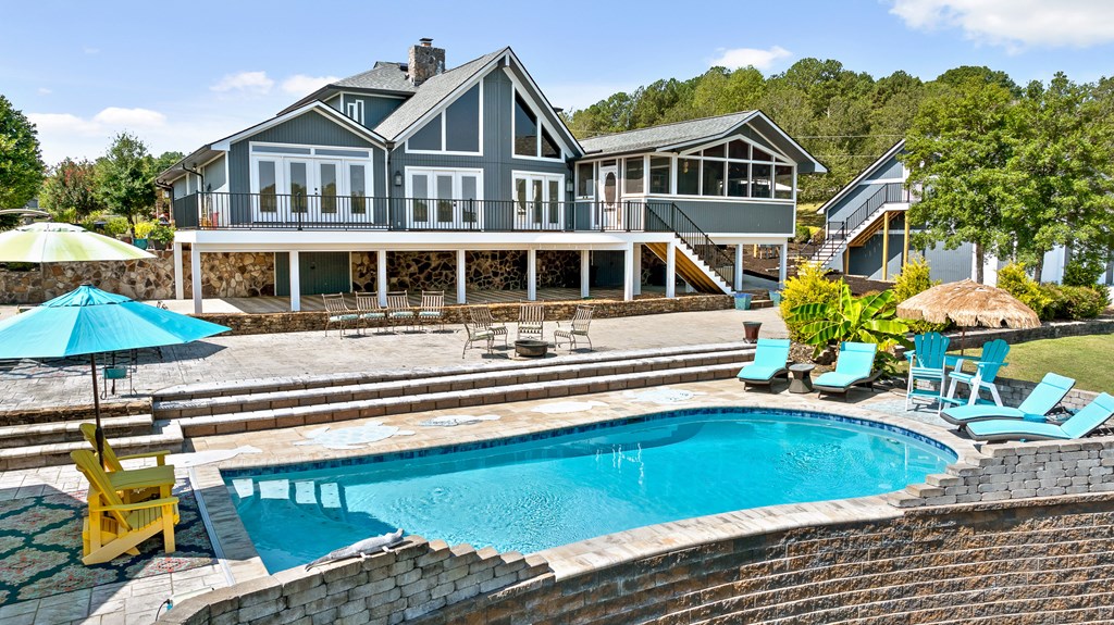 401 Gholdston Drive